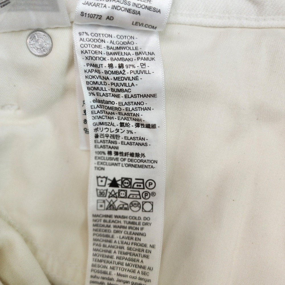 Levi Women's White Wide-Leg Jeans Shaping Size 32 Medium rise. NWOT - Picture 7 of 11